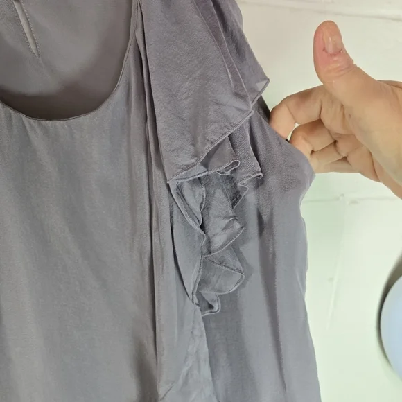 J Crew dusty lilac silk chiffon side ruffle sleeveless top - Picture 3 of 7